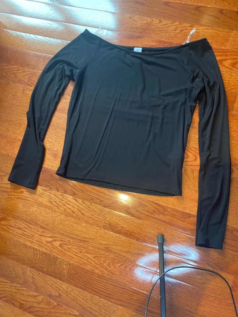 AMADI Black Off-Shoulder Long Sleeve Women's Top